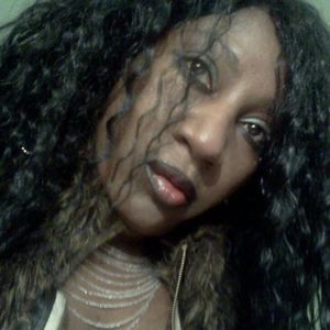 Meet your Posher, Beverly velva